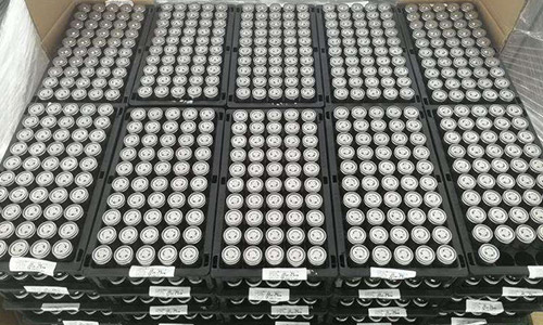 <b>生產(chǎn)新能源汽車動(dòng)力鋰電池組污染的危害有多大？</b>