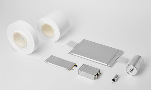<b>價格血戰(zhàn)沖擊，鋰電隔膜行業(yè)呈寡頭格局</b>